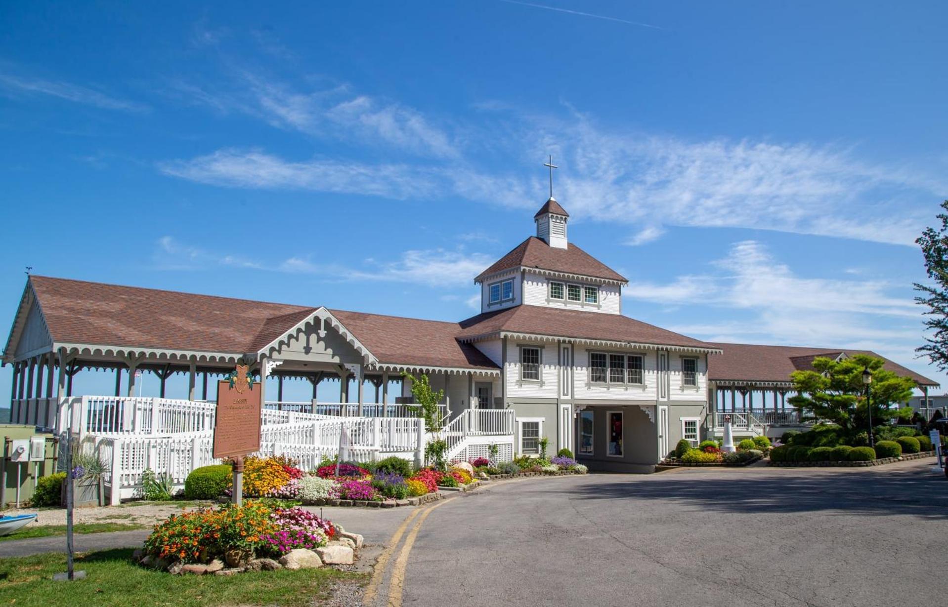The Fountain Inn Lakeside Marblehead エクステリア 写真